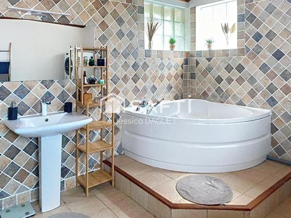 Grande villa avec piscine et locatif saisonnier