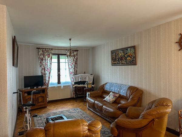 Maison de plain pied sur sous sol complet 3 chambres - SAINT GEORGES SUR LAYON