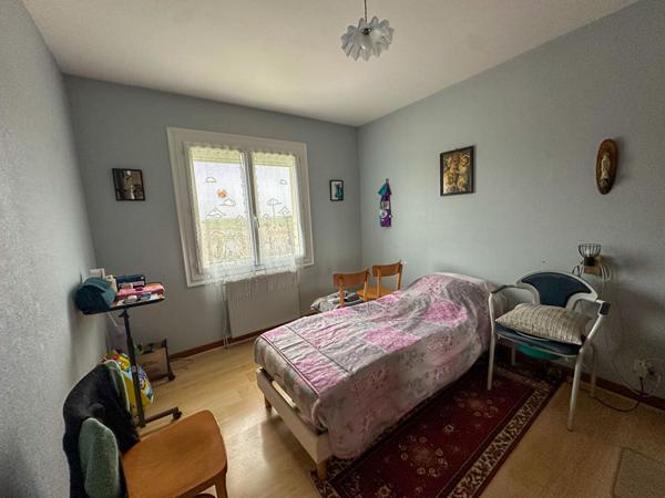 Maison de plain pied sur sous sol complet 3 chambres - SAINT GEORGES SUR LAYON