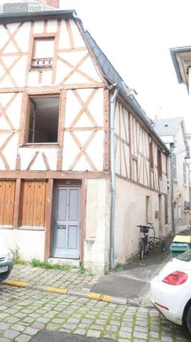 Immeuble à vendre à Bourges dans le Cher (18000), ref : 18005-1580