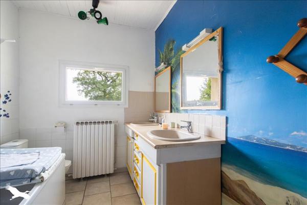 Maison à vendre |  Estibeaux |  10 pièces | 328 m²