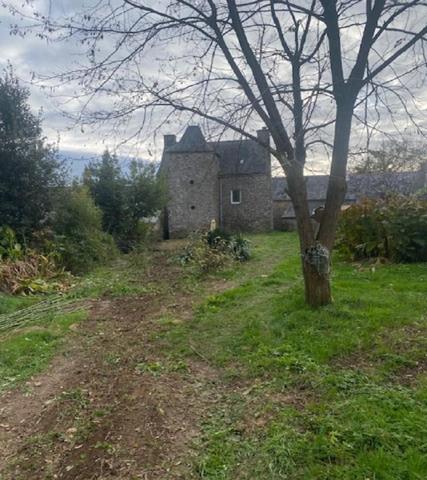 Maison de village  de  1693  5 pièce(s) 88 m2 PEAULE