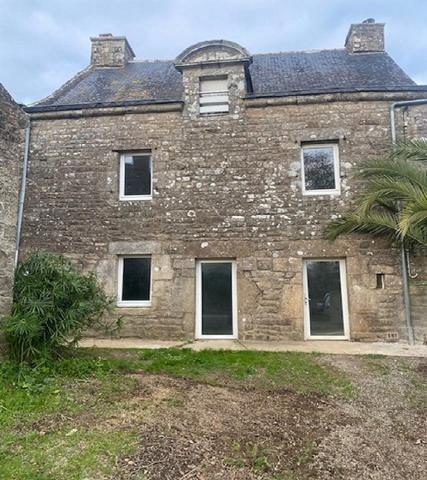 Maison de village  de  1693  5 pièce(s) 88 m2 PEAULE