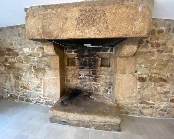 Maison de village  de  1693  5 pièce(s) 88 m2 PEAULE