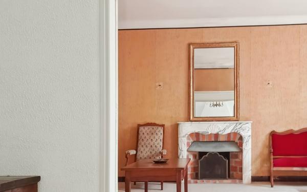 Maison à vendre    9 pièces •  Laudun-l'Ardoise