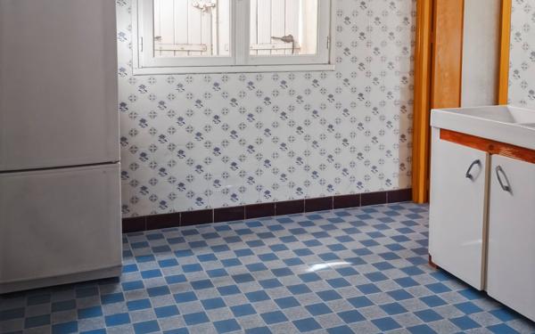 Maison à vendre    9 pièces •  Laudun-l'Ardoise