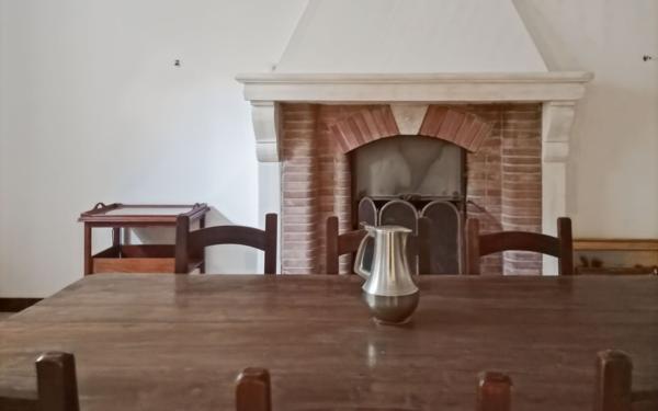 Maison à vendre    9 pièces •  Laudun-l'Ardoise