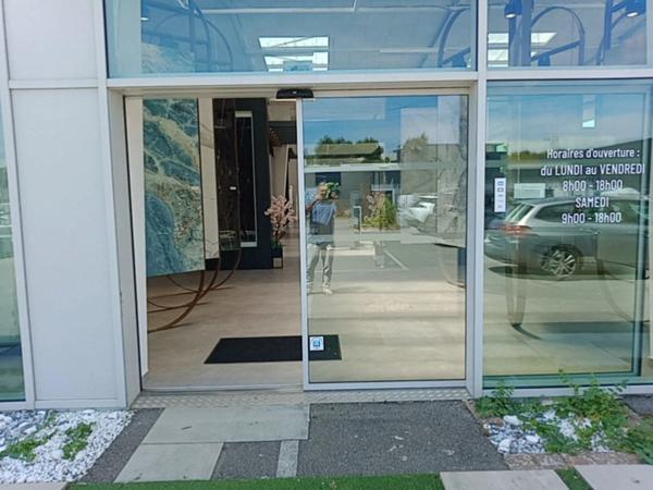 À VENDRE – FONDS DE COMMERCE DE CARRELAGE & LOCAL COMMERCIAL – À PROXIMITÉ DE LORIENT