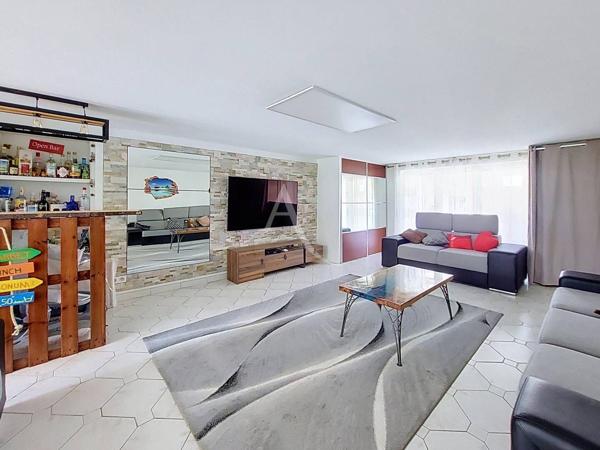 Appartement Roissy-en-brie 3 pièce(s) 82 m2