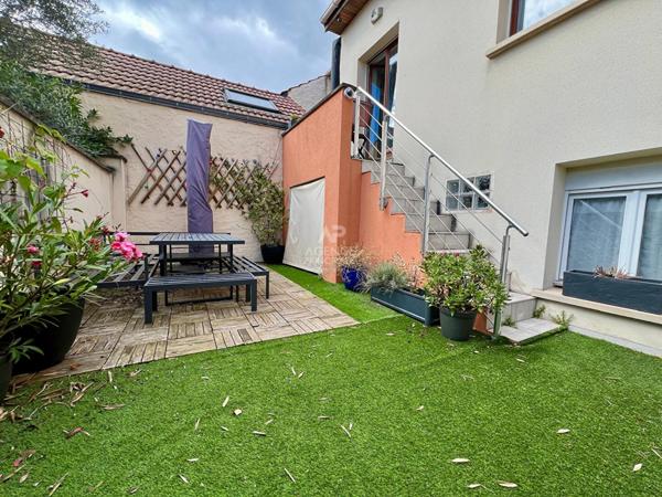 Maison Houilles 5 pièce(s) 113 m² €499 000 ** - Référence 803