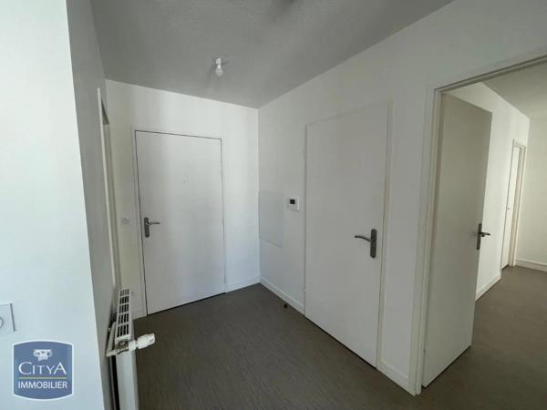 Appartement à louer 2 pièces 50.1m² Pau (64000)