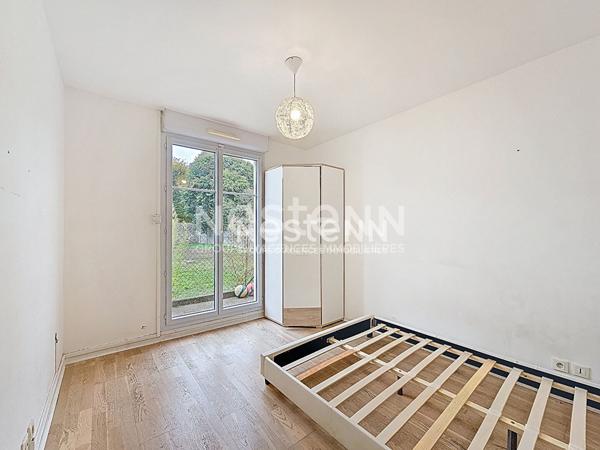 Morangis 3 pièces en rez-de-jardin avec extérieur et garage-double