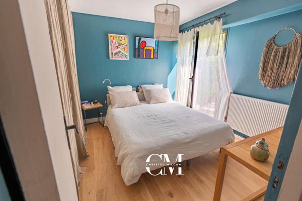 Bordeaux-Caudéran Duplex 98m² jardin, piscine, garage et parking