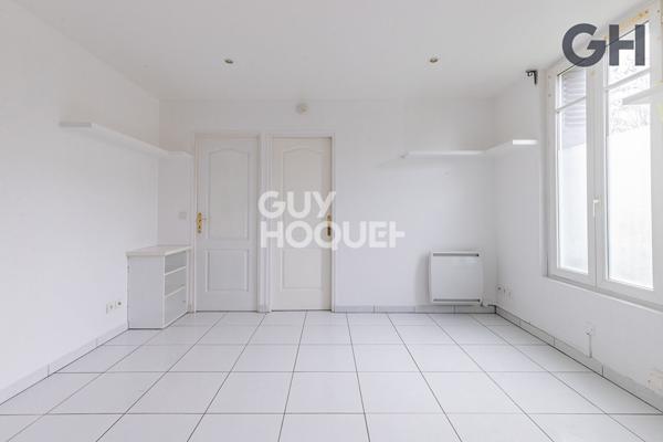 APPARTEMENT 2 PIECES DE 29,18 m² À CORBEIL-ESSONNES