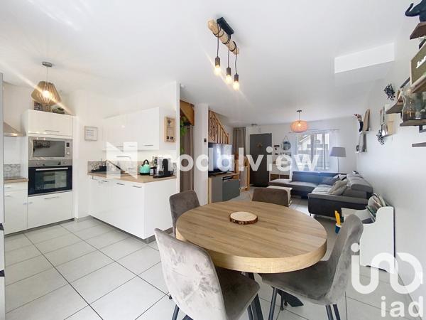 Maison à vendre 5 pièces 107 m² Chevry-Cossigny