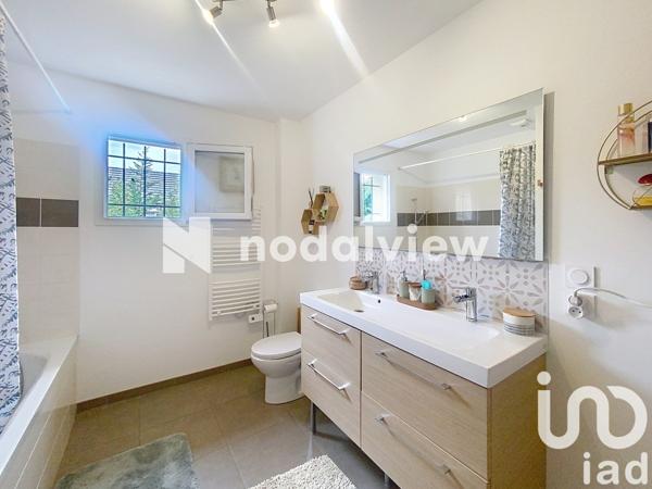 Maison à vendre 5 pièces 107 m² Chevry-Cossigny