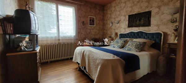Maison à rafraichir à MIGNE-AUXANCES. 3 chambres. , Migne auxances
