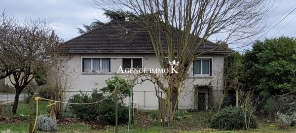 Maison à rafraichir à MIGNE-AUXANCES. 3 chambres. , Migne auxances
