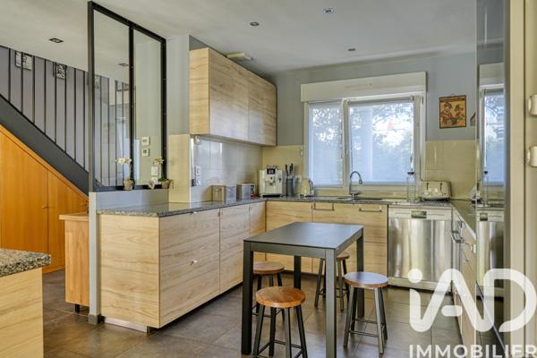 Maison à vendre 8 pièces 180 m² Colombes