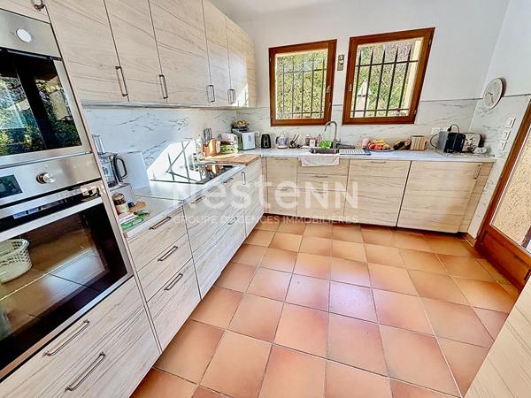 Maison Provençale 5 pièces à vendre à Peymeinade avec vue mer