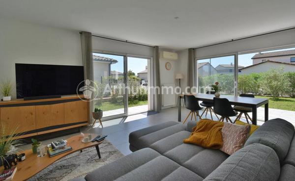Vente                                                      Maison
                        
                     4 pièces                      98 m2                     à Gragnague