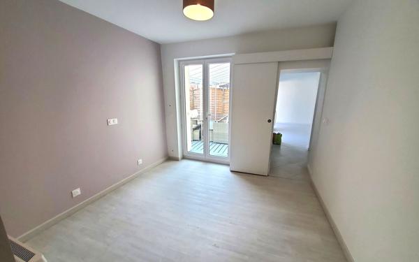Appartement à vendre    3 pièces • 59,80 m2 Crécy-la-Chapelle
