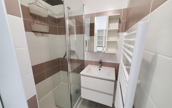 Appartement à vendre    3 pièces • 59,80 m2 Crécy-la-Chapelle