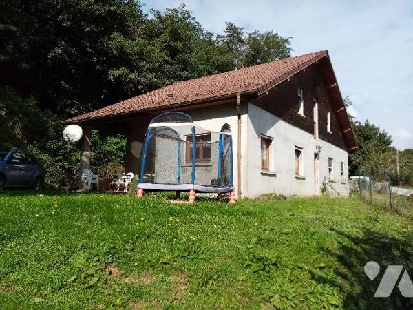 sur les hauteurs, pavillon traditionnel de 180m² avec terrain de 1301 m²