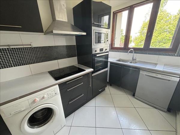Appartement à louer 1 235 € CC TALENCE 4 p 66 m² DPE D