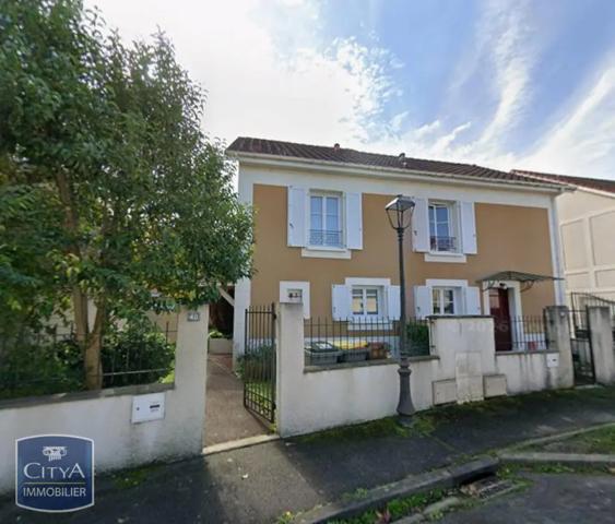 Maison à louer 3 pièces 70.2m² Pau (64000)