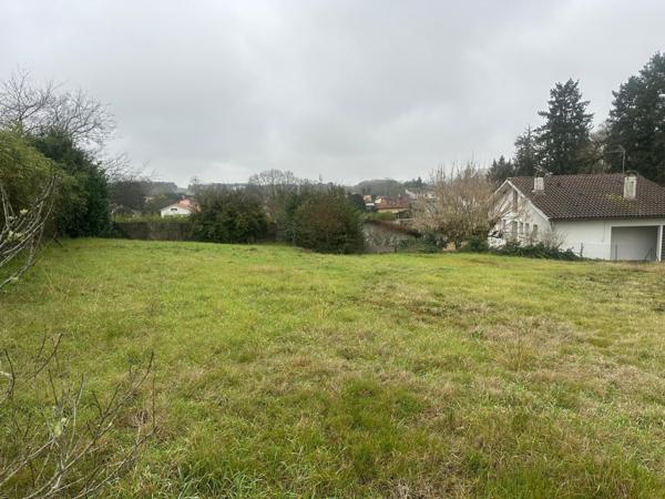 Terrain de 900 m² viabilisé