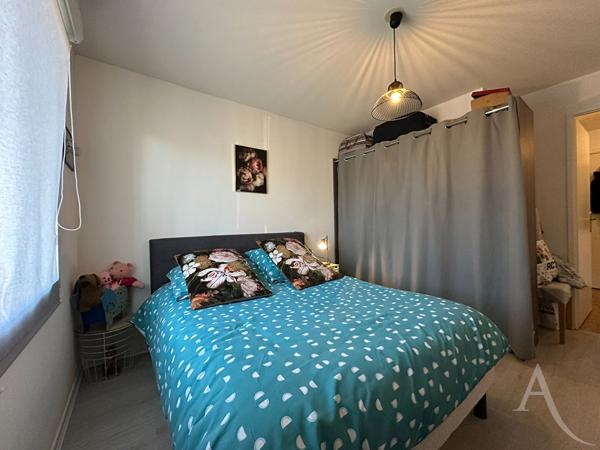 Appartement Bourges Palencia 2 pièces parking et terrasse !