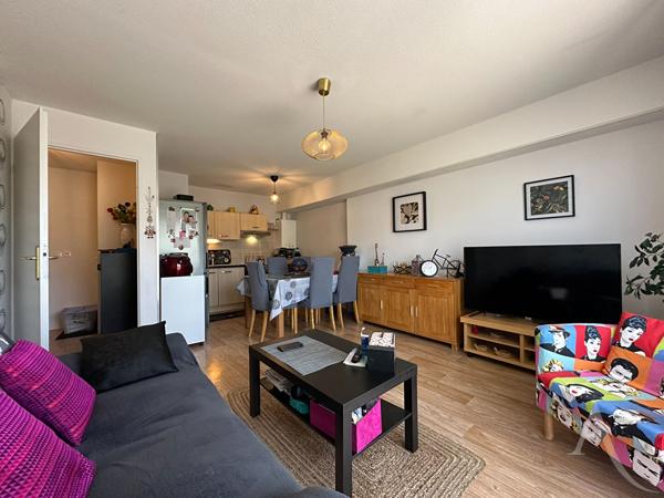 Appartement Bourges Palencia 2 pièces parking et terrasse !