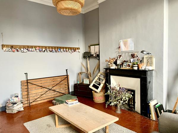 A vendre appartement de 3 pièces à Marseille13006 , entre Castellane et Perier