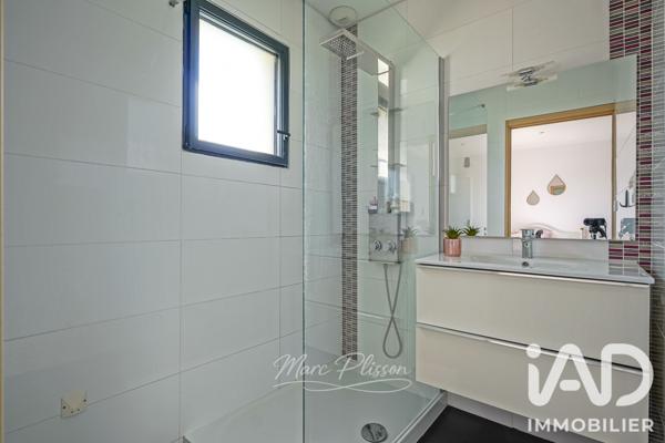 Maison à vendre 5 pièces 143 m² Saint-Médard-en-Jalles