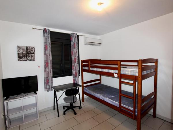 A vendre, Villa F5, 4 chambres, 140m2 hab, Piscine, Jardin de 650m2, Bois d'Olives, Saint Pierre 97432