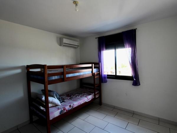 A vendre, Villa F5, 4 chambres, 140m2 hab, Piscine, Jardin de 650m2, Bois d'Olives, Saint Pierre 97432