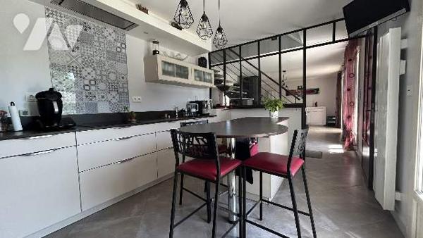 Maison 4 CHAMBRES, terrain 960 m²