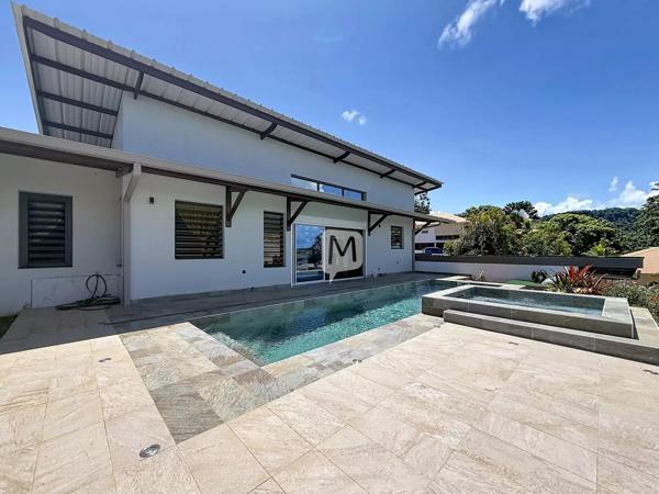 DPT GUYANE, À Louer REMIRE MONTJOLY Maison T3 Bis de Standing meublée de 104 m2