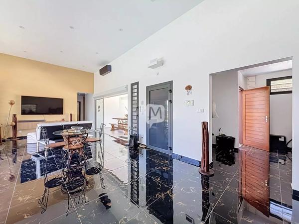 DPT GUYANE, À Louer REMIRE MONTJOLY Maison T3 Bis de Standing meublée de 104 m2