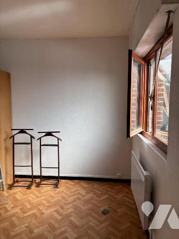 BRUAY SUR ESCAUT IMMEUBLE DE RAPPORT AVEC GARAGE ET JARDIN 