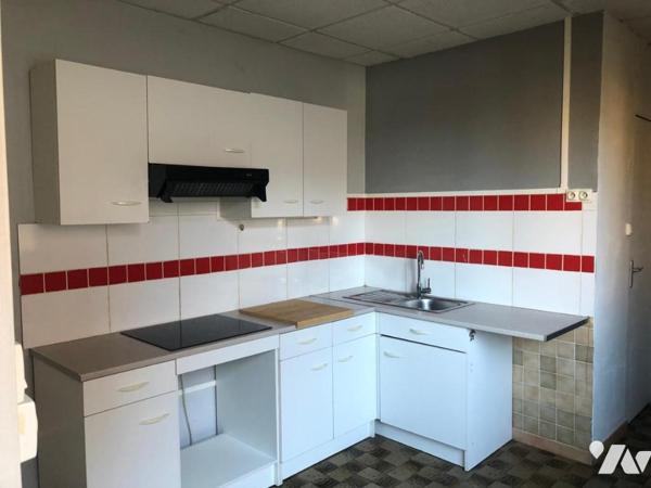 BRUAY SUR ESCAUT IMMEUBLE DE RAPPORT AVEC GARAGE ET JARDIN 