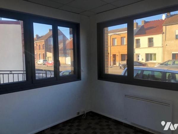 BRUAY SUR ESCAUT IMMEUBLE DE RAPPORT AVEC GARAGE ET JARDIN 