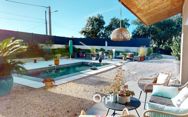 Maison à vendre    4 pièces • 160 m2 Hyères