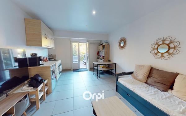 Maison à vendre    4 pièces • 160 m2 Hyères