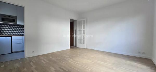 Vente                                                      Appartement
                        
                     1 pièces                      22 m2                     à Nogent-sur-Marne