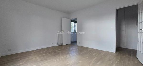 Vente                                                      Appartement
                        
                     1 pièces                      22 m2                     à Nogent-sur-Marne