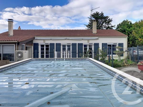 Maison à vendre  5 pièces - 132 m2 BREUIL MAGNE - 17