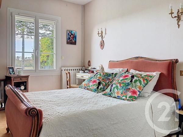 Maison à vendre  5 pièces - 132 m2 BREUIL MAGNE - 17