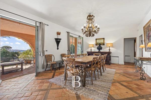 Grimaud, Villa 5 Chambres -  320 m² à vendre